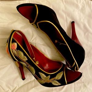 Vintage 90s YSL red bottoms